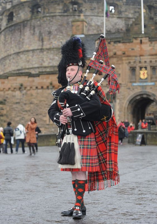 Scottish Bagpiper Outfit